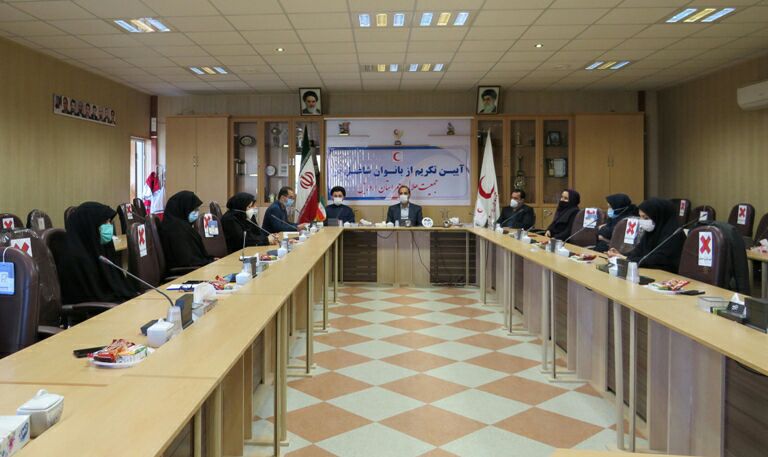 تکریم بانوان شاغل در هلال‌احمر اردبیل